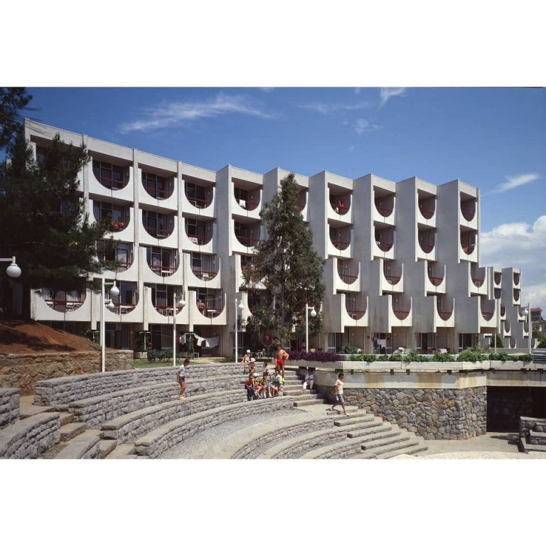 YAPI KREDİ BANKASI BAYRAMOĞLU EĞİTİM VE DİNLENME TESİSLERİ Deniz